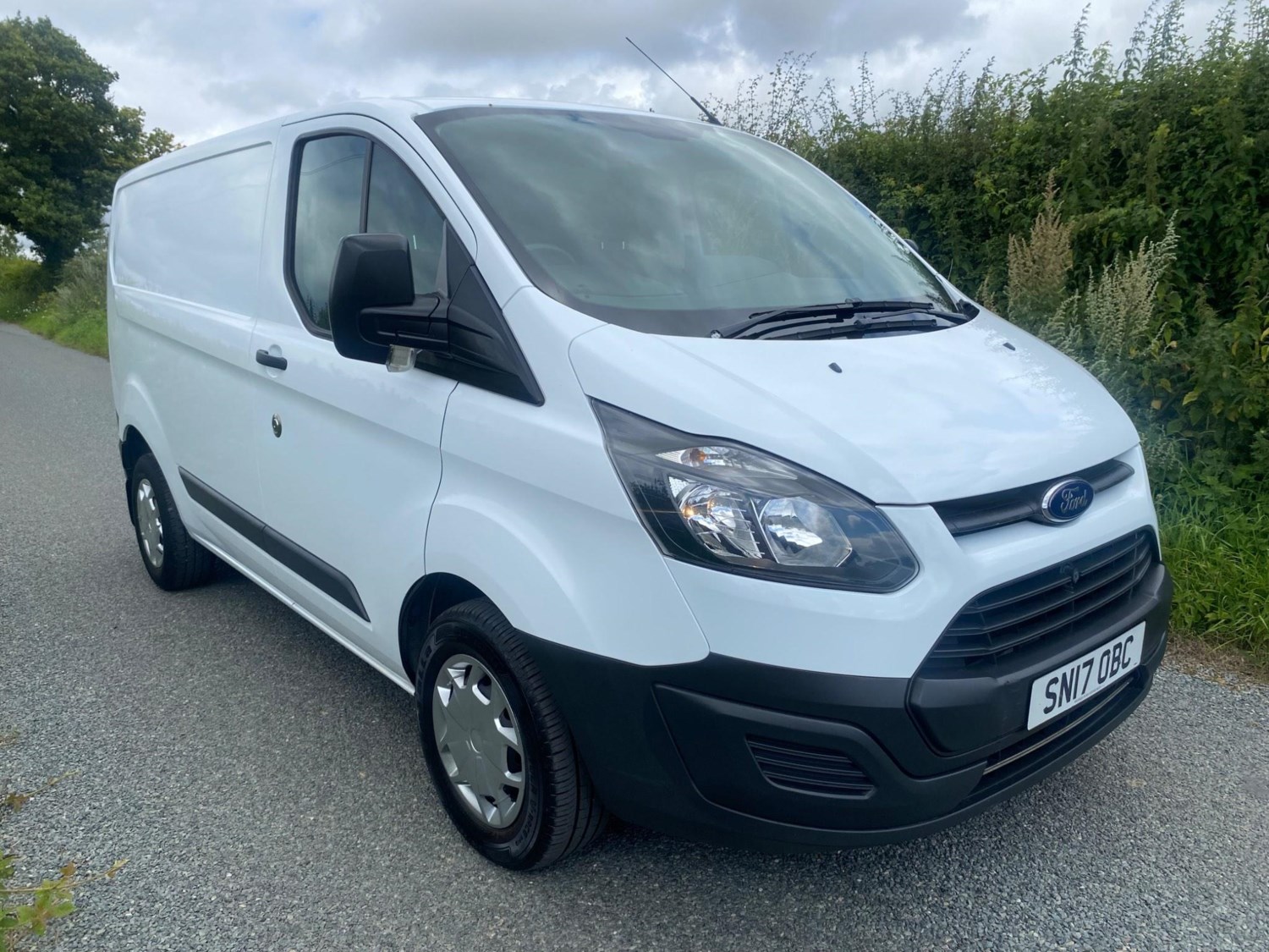 Ford Transit Custom Listing Image