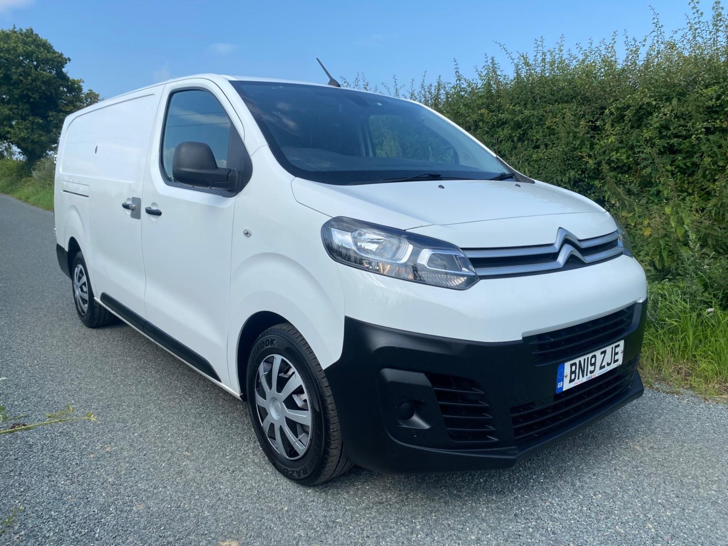 Citroen Dispatch Listing Image