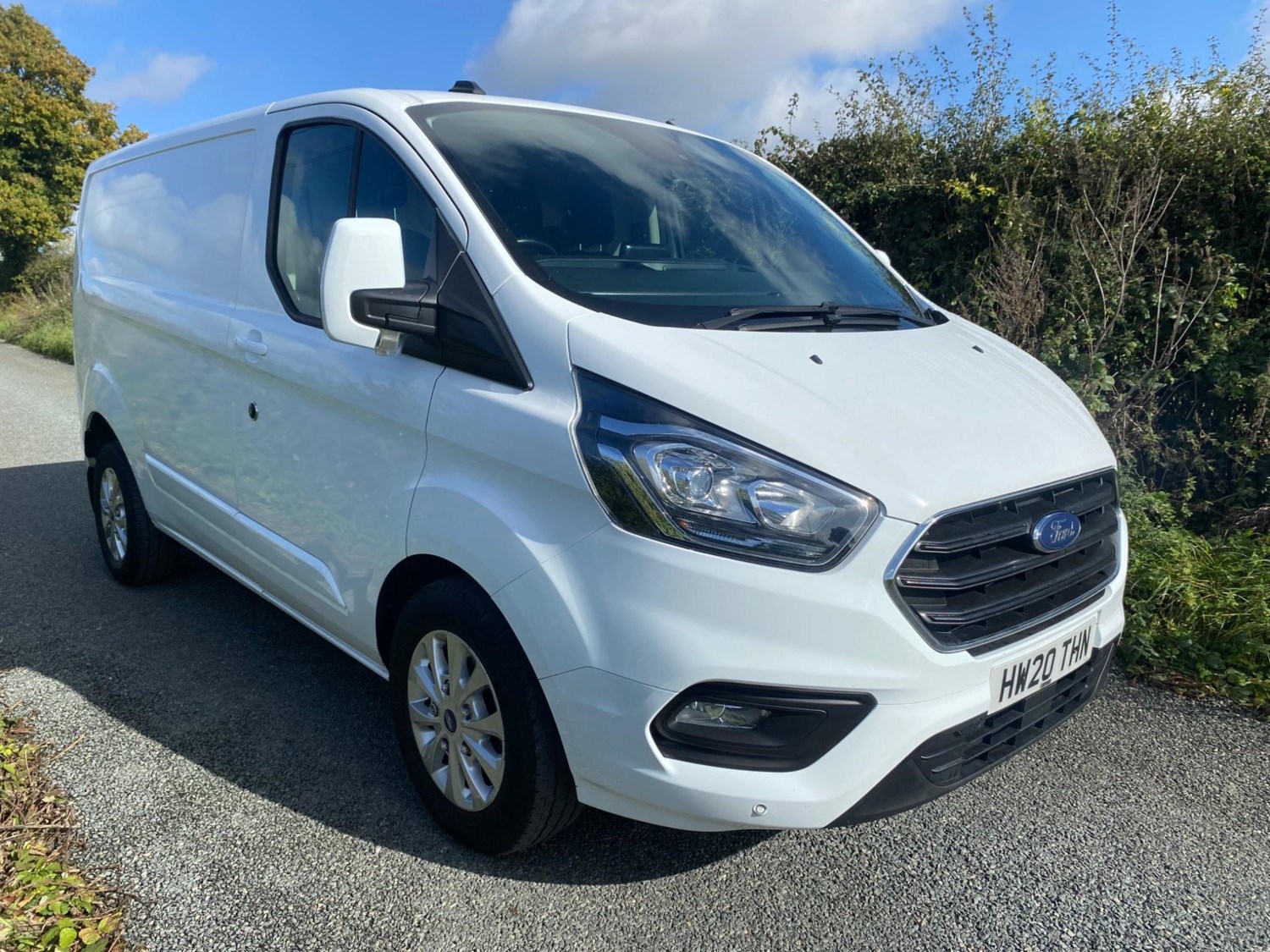 Ford Transit Custom Listing Image