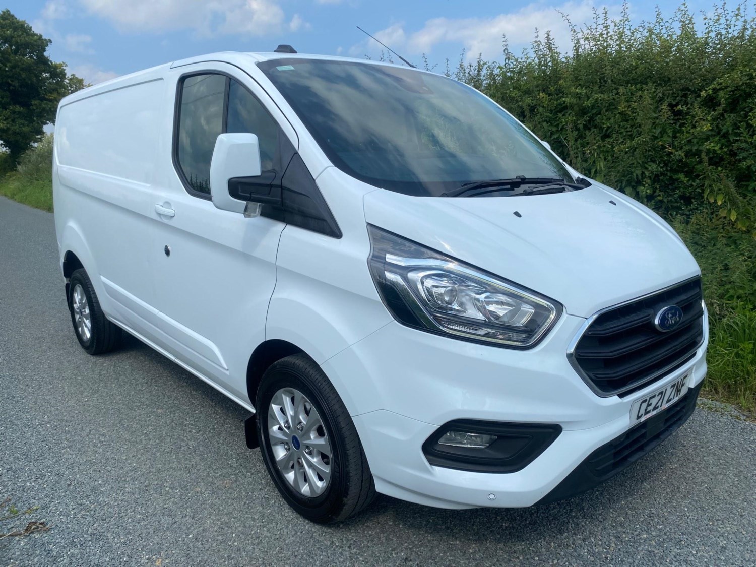 Ford Transit Custom Listing Image