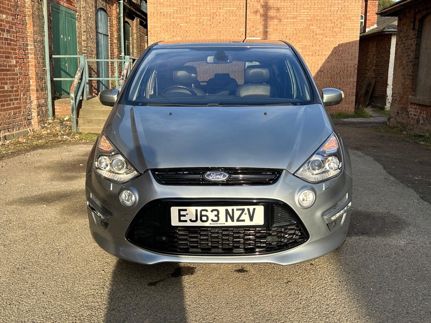 Ford S-Max Listing Image