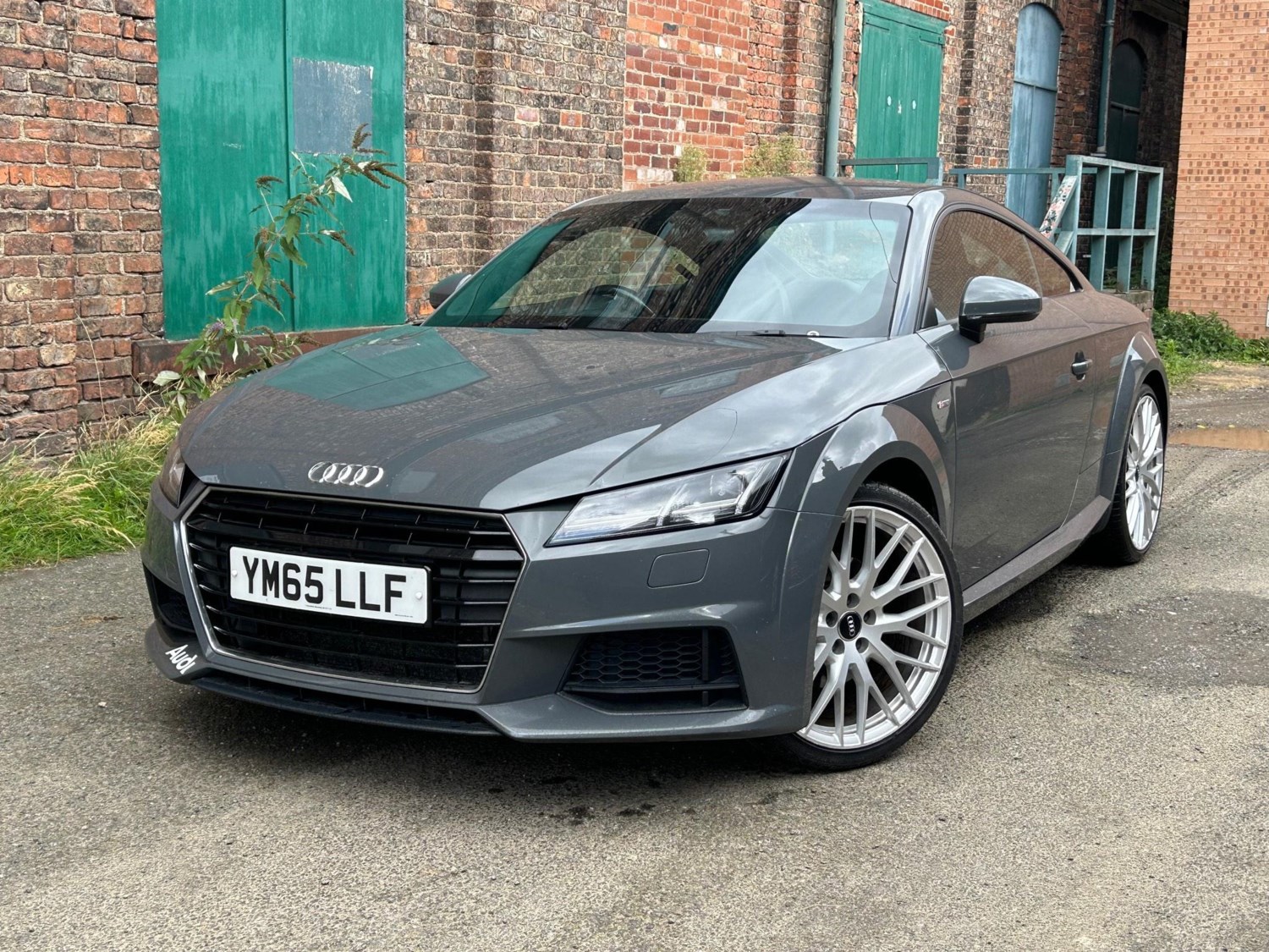 Audi TT Listing Image