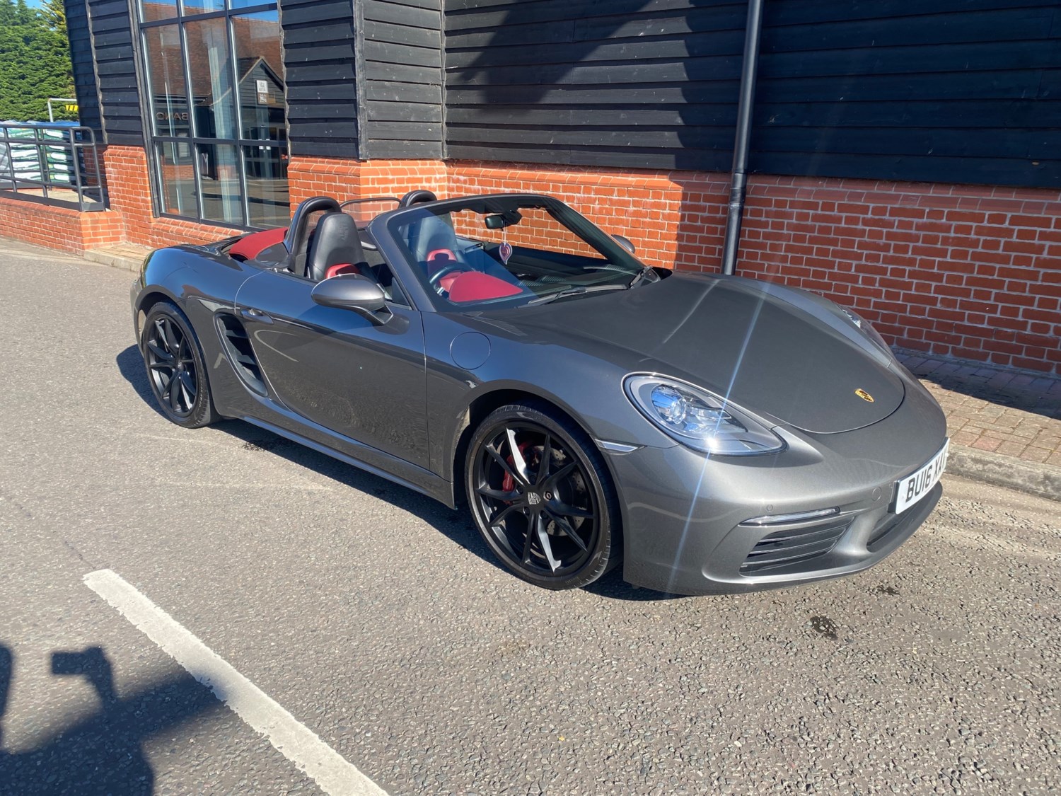 Porsche 718 Cayman Listing Image