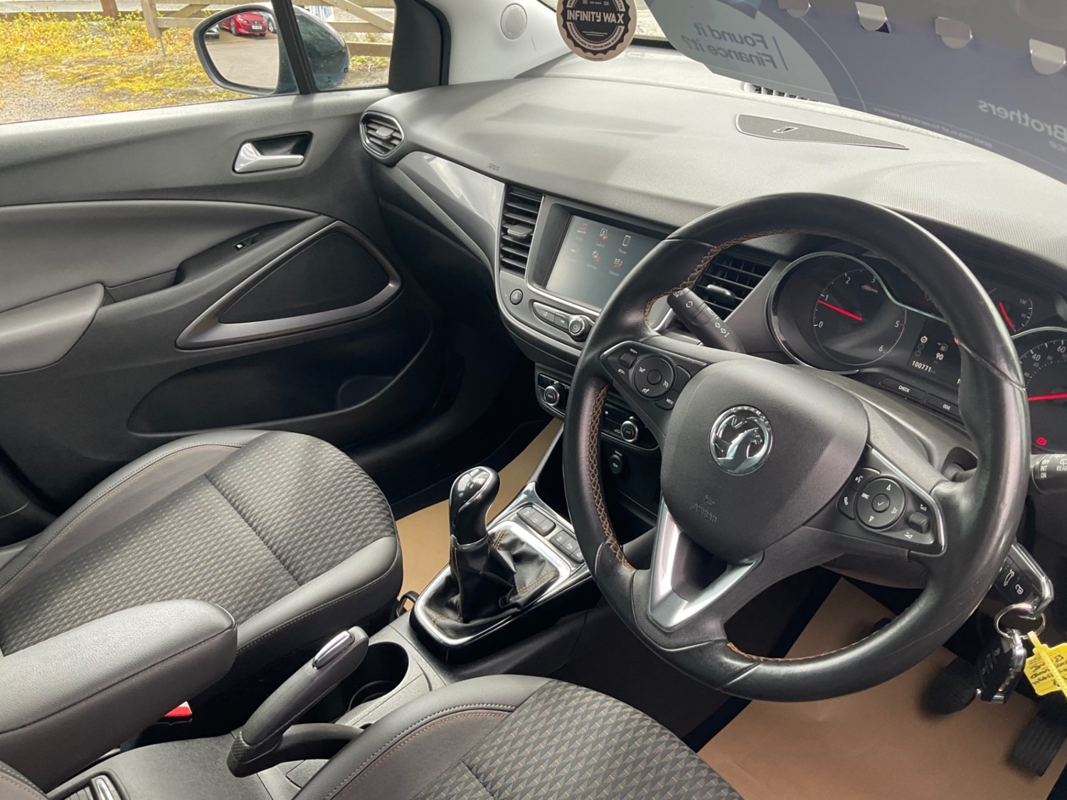 Vauxhall Crossland X Listing Image