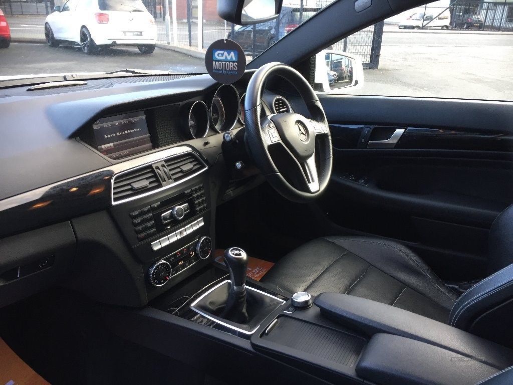 Mercedes-Benz C-Class Listing Image