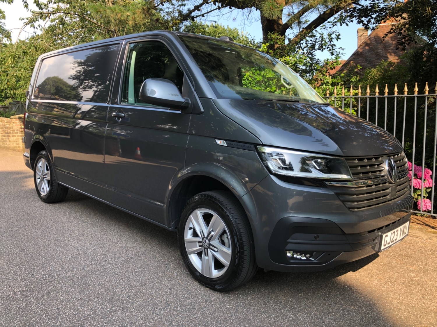 Volkswagen Transporter Listing Image