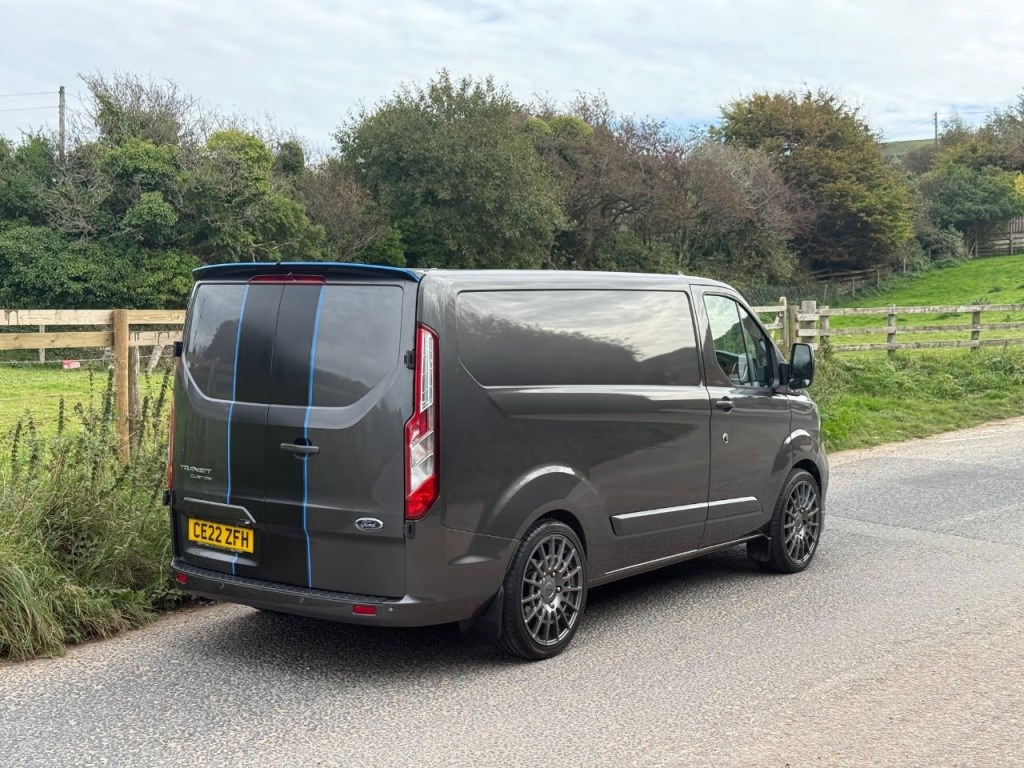 Ford Transit Custom Listing Image