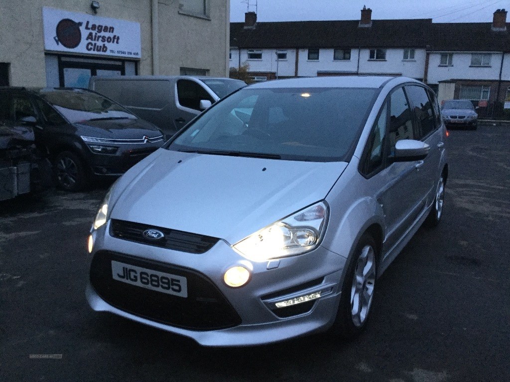 Ford S-Max Listing Image