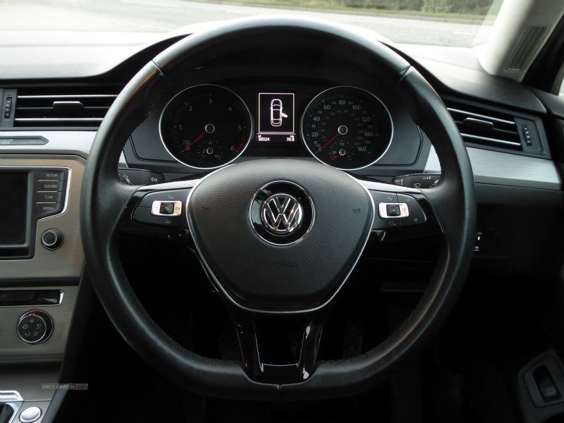 Volkswagen Passat Listing Image