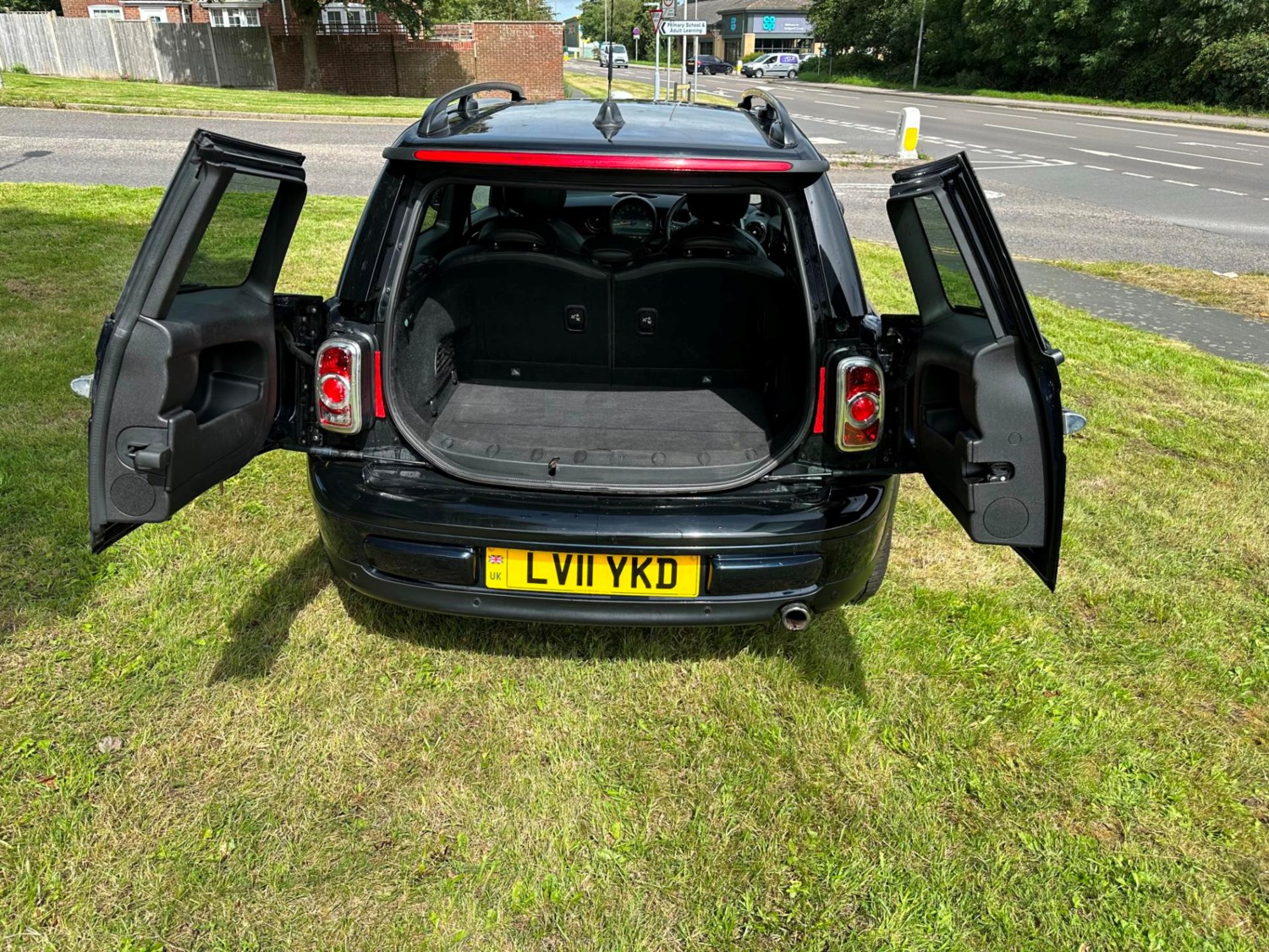 MINI Clubman Listing Image