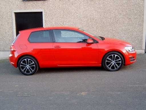 Volkswagen Golf Listing Image