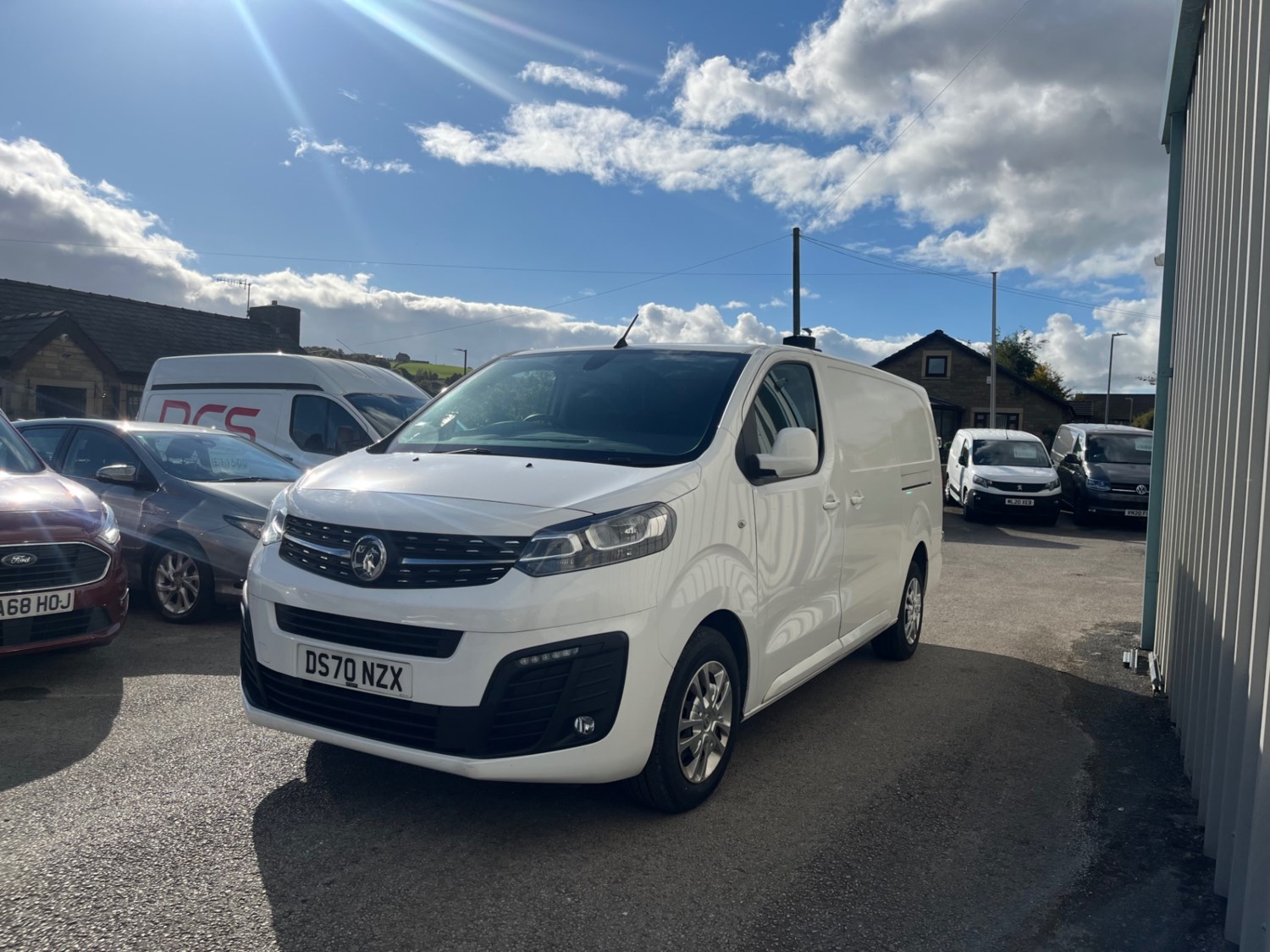 Vauxhall Vivaro Listing Image