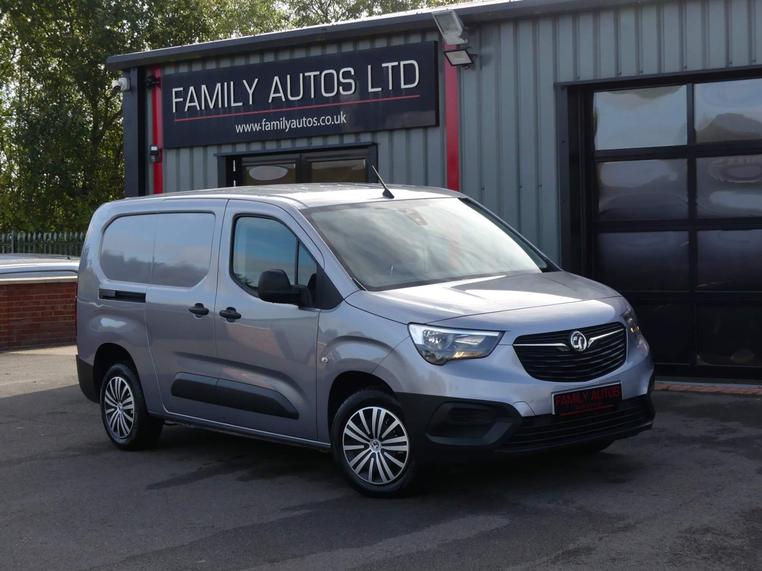 Vauxhall Combo Listing Image