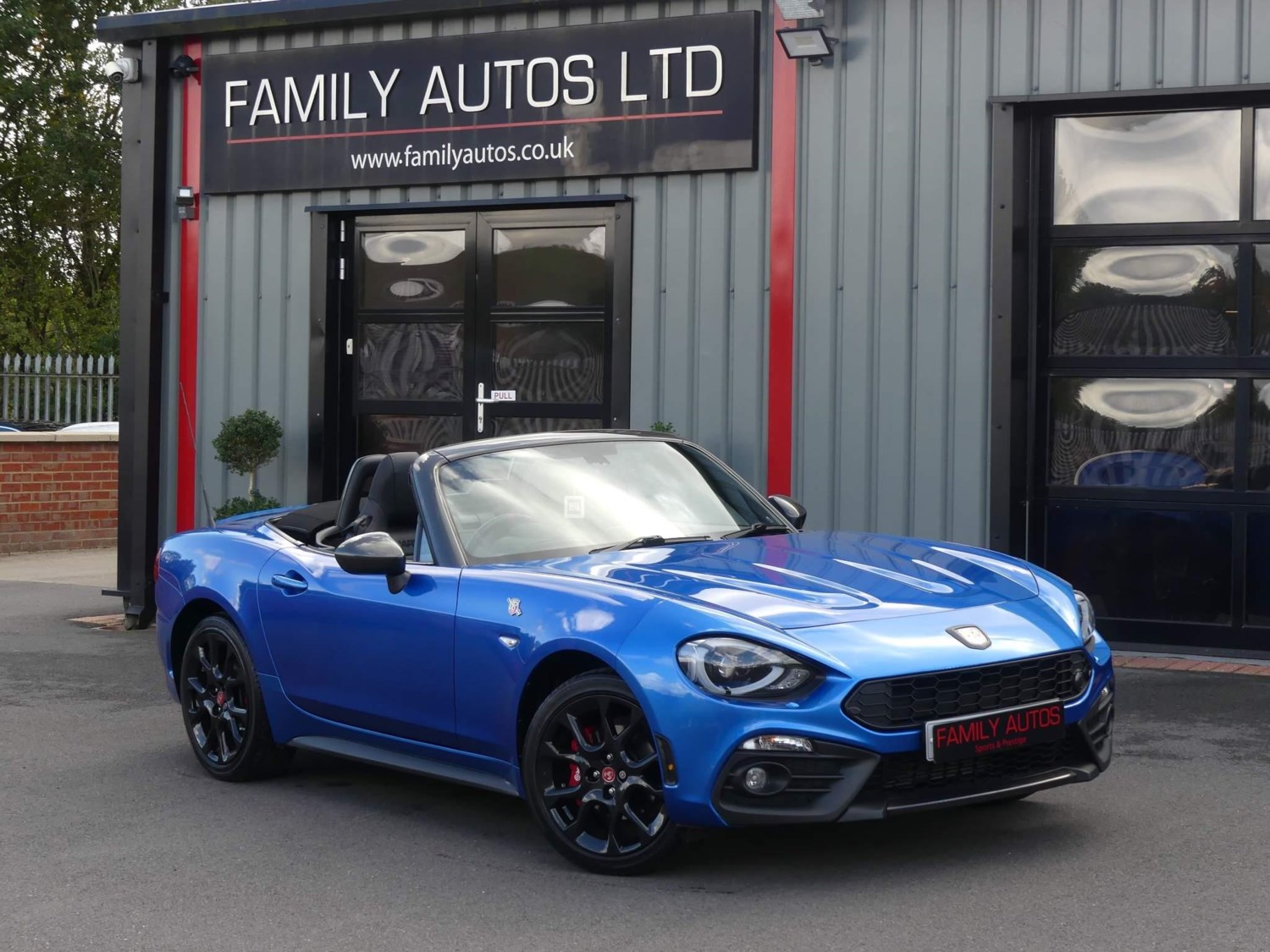 Abarth 124 Spider Listing Image