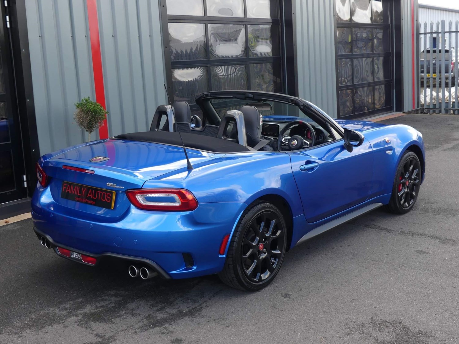 Abarth 124 Spider Listing Image