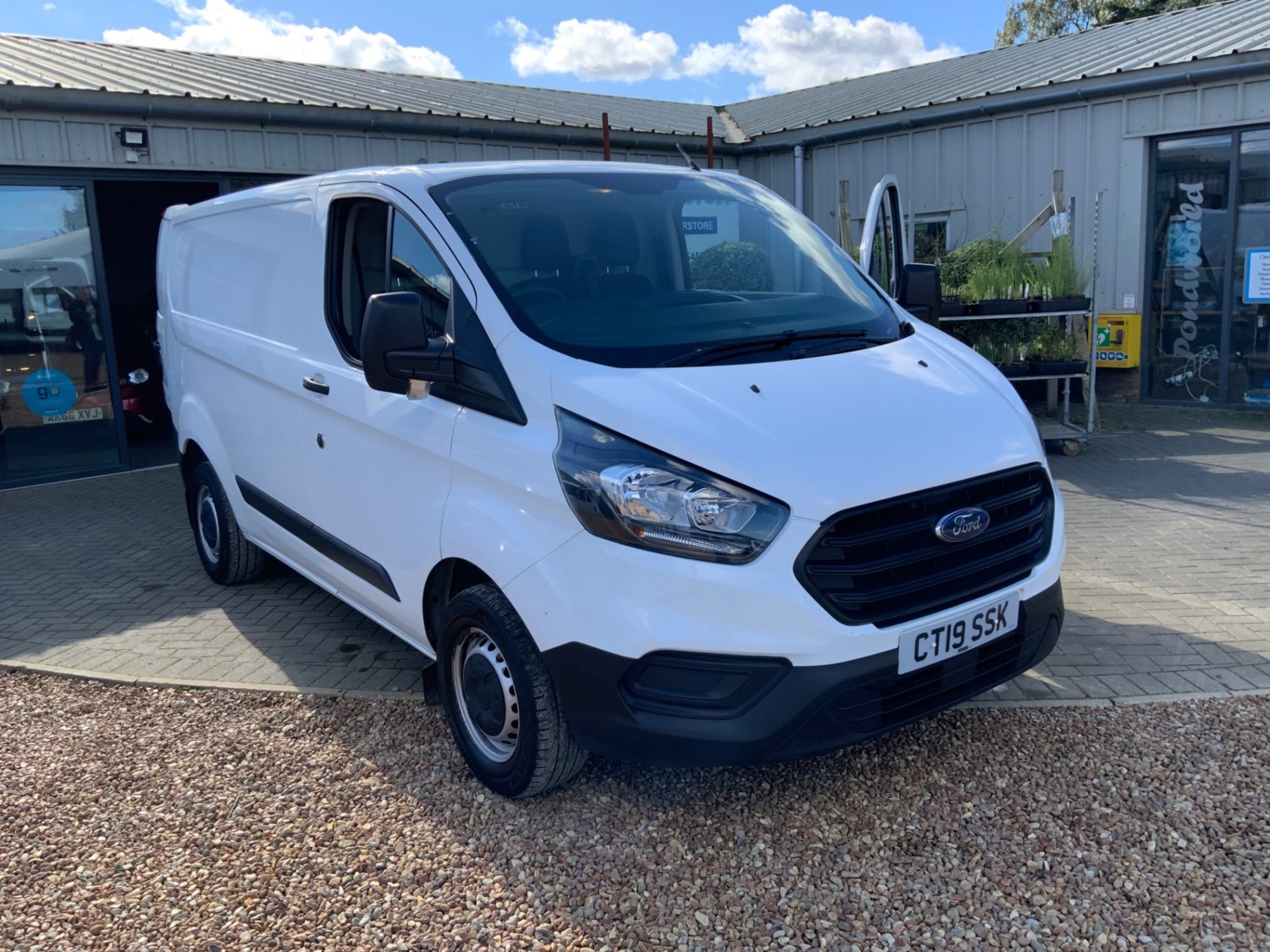 Ford Transit Custom Listing Image