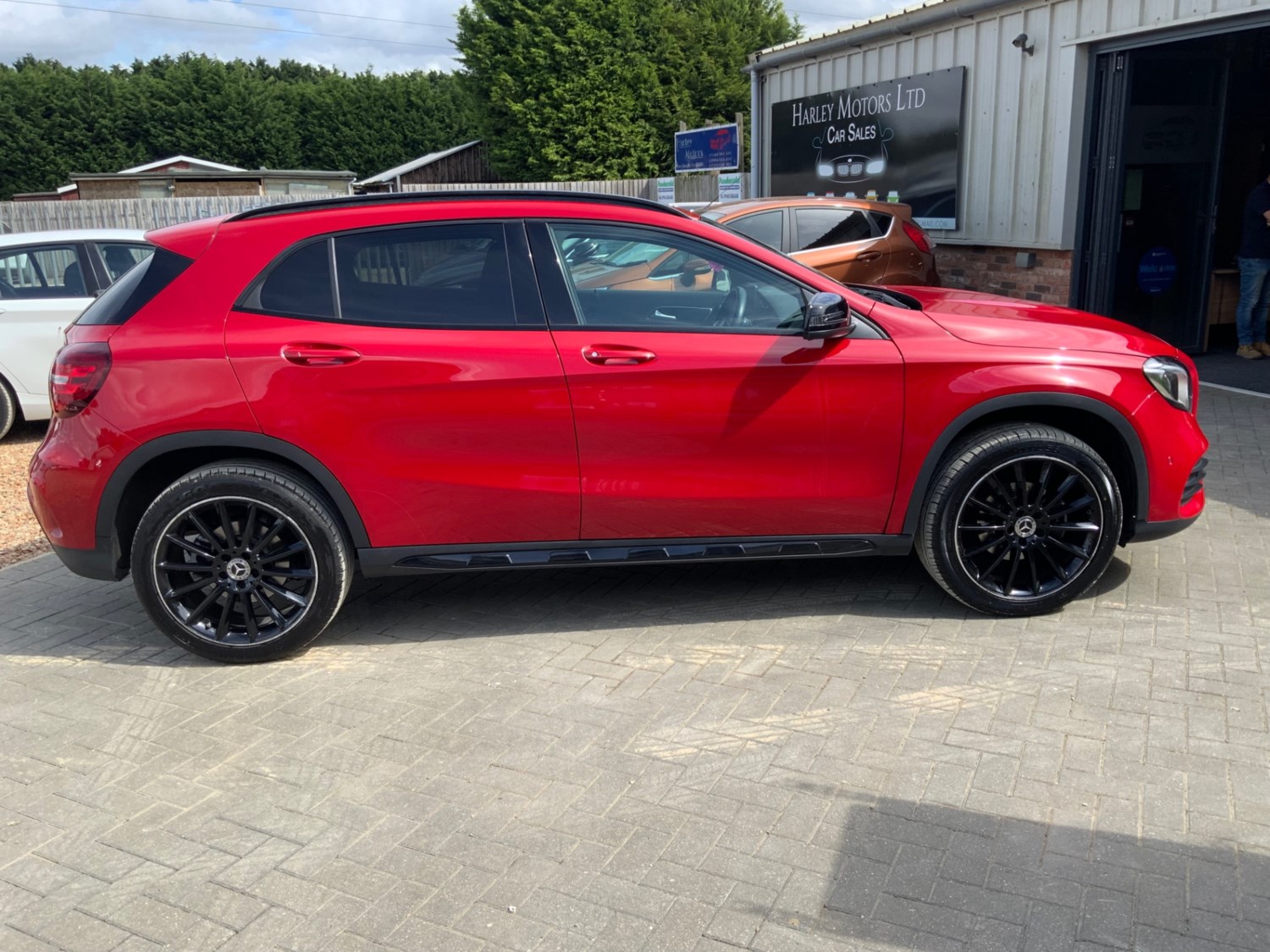 Mercedes-Benz GLA Listing Image