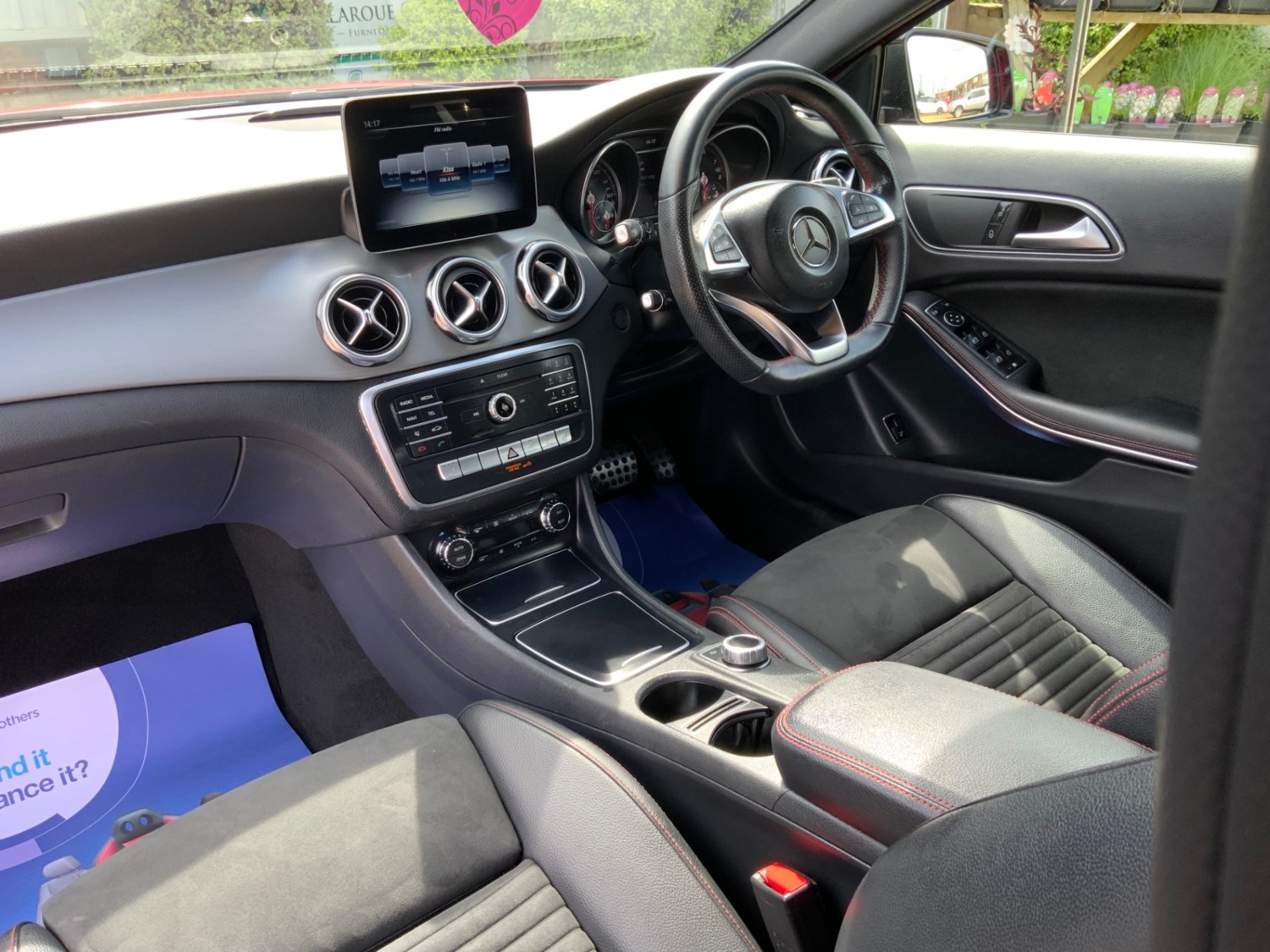 Mercedes-Benz GLA Listing Image