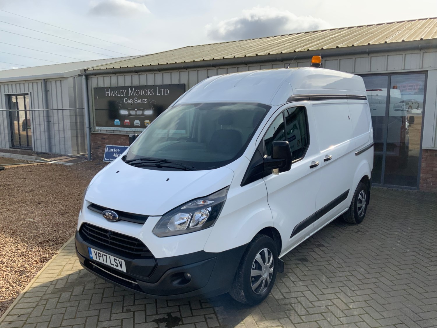 Ford Transit Custom Listing Image