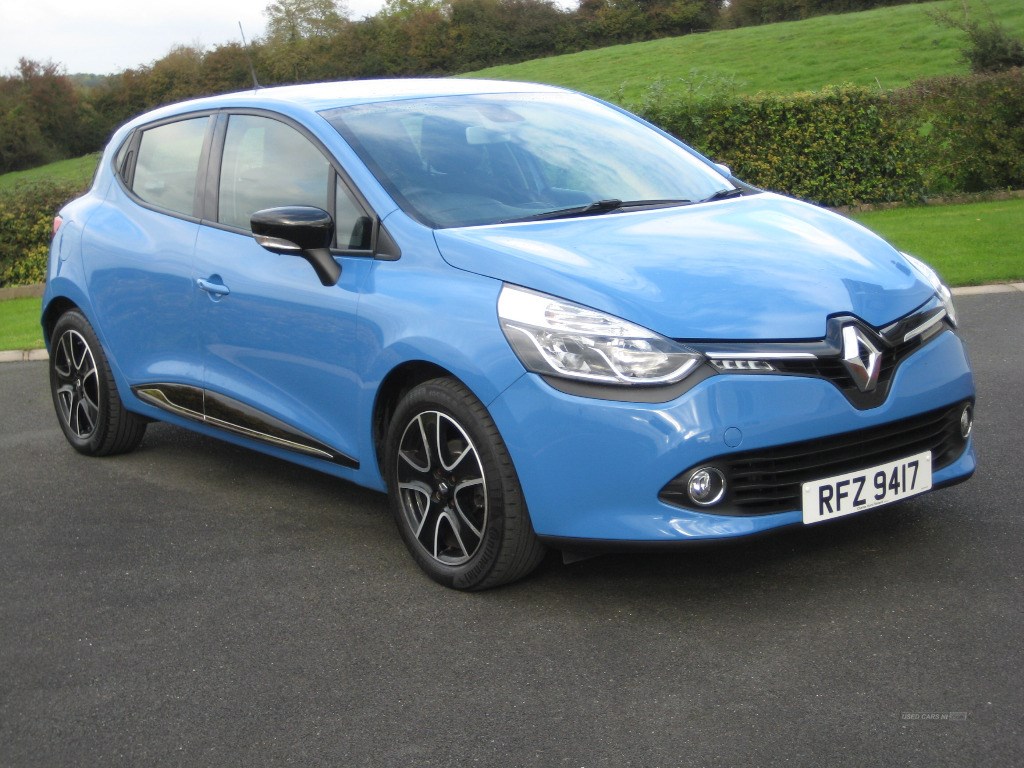 Renault Clio Listing Image