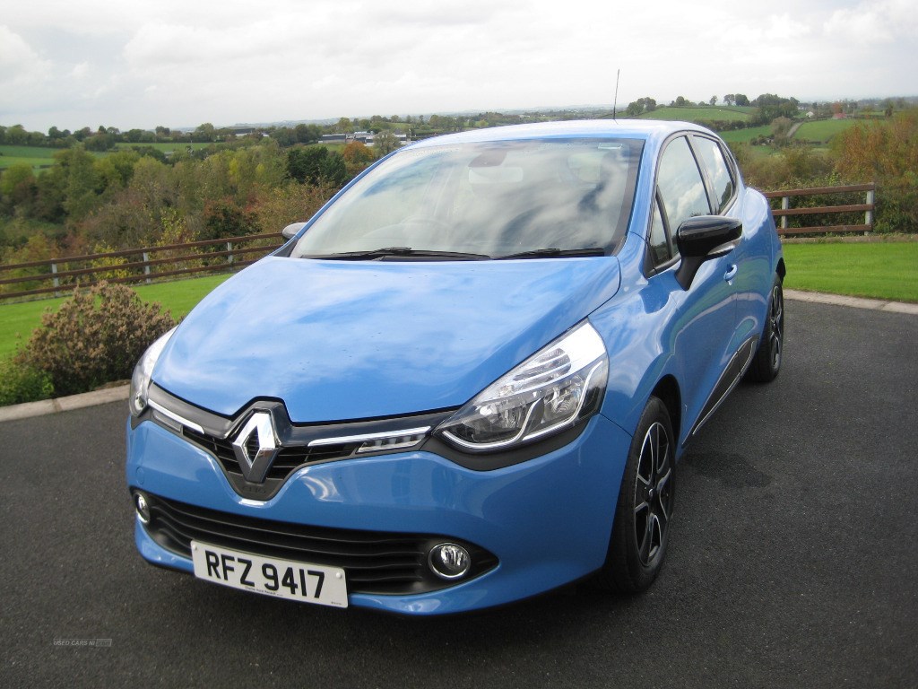 Renault Clio Listing Image