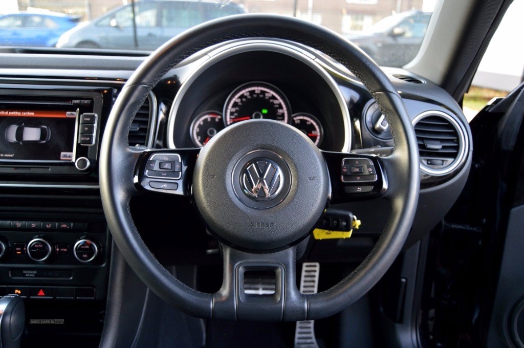 Volkswagen Beetle Listing Image