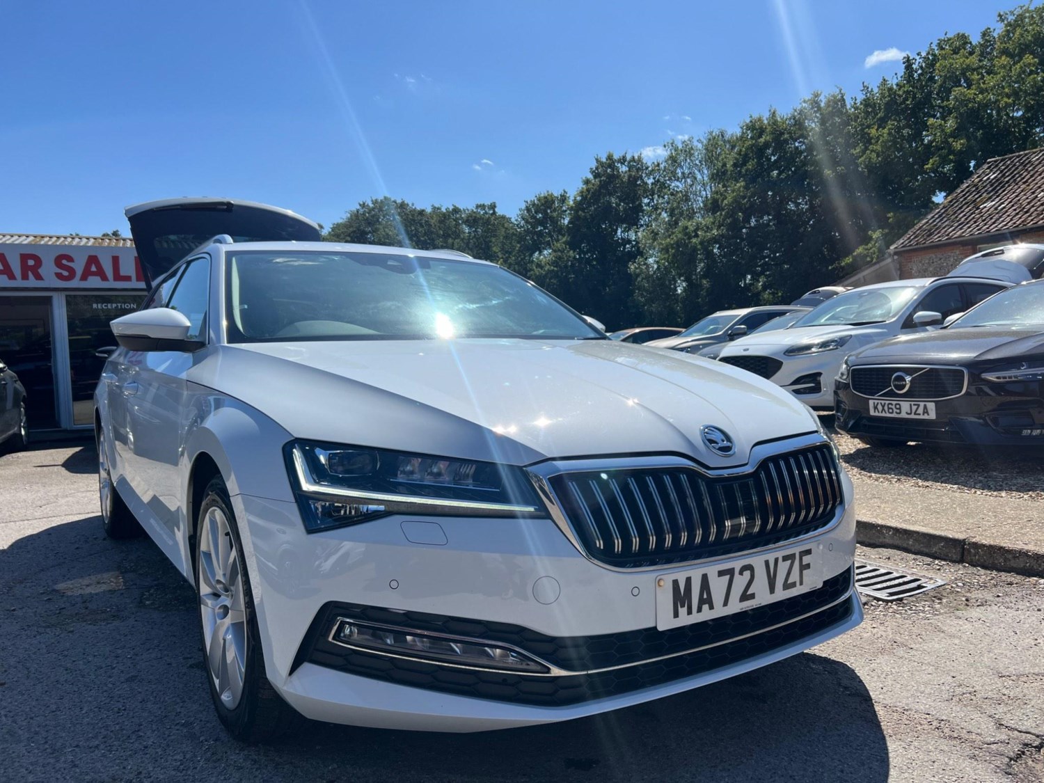 Skoda Superb Listing Image