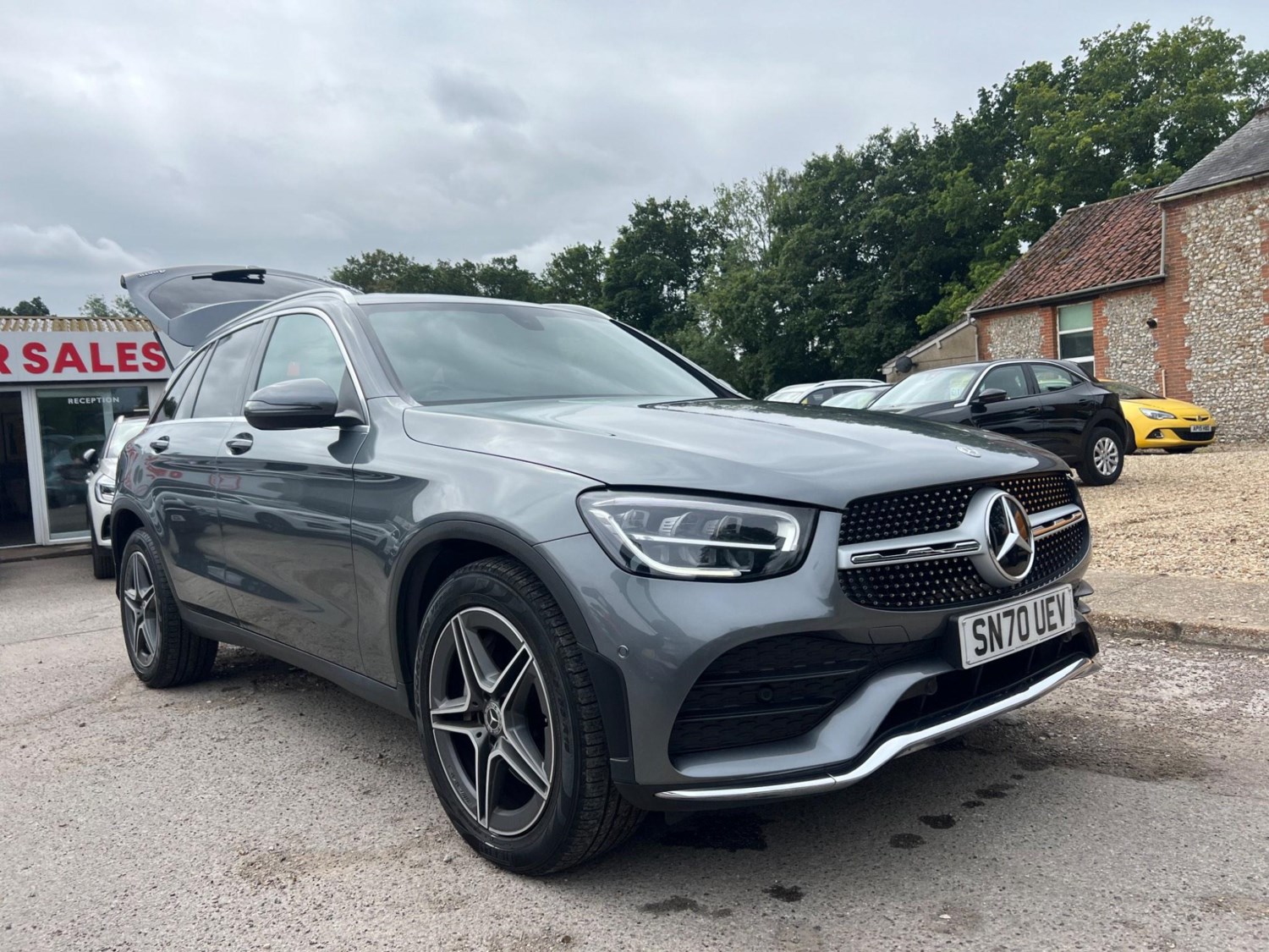 Mercedes-Benz GLC Listing Image