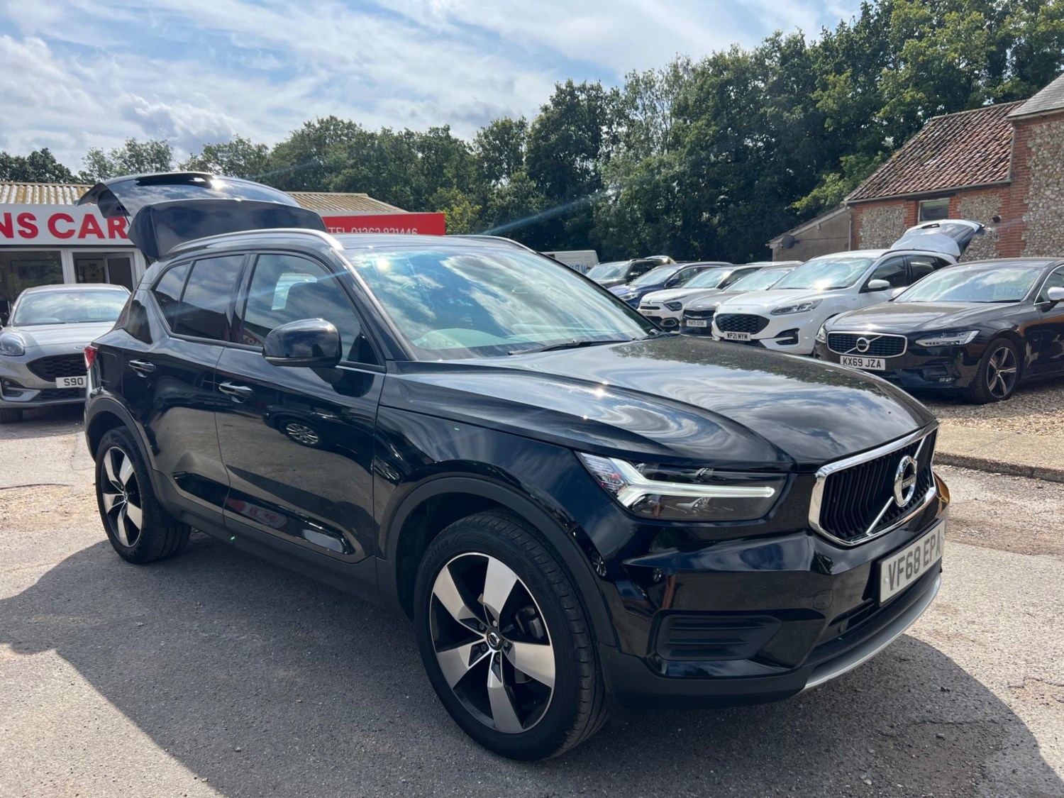 Volvo XC40 Listing Image