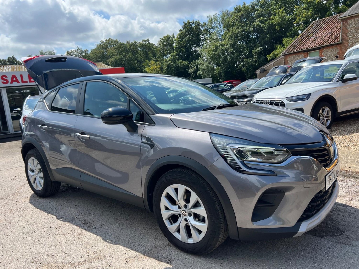 Renault Captur Listing Image