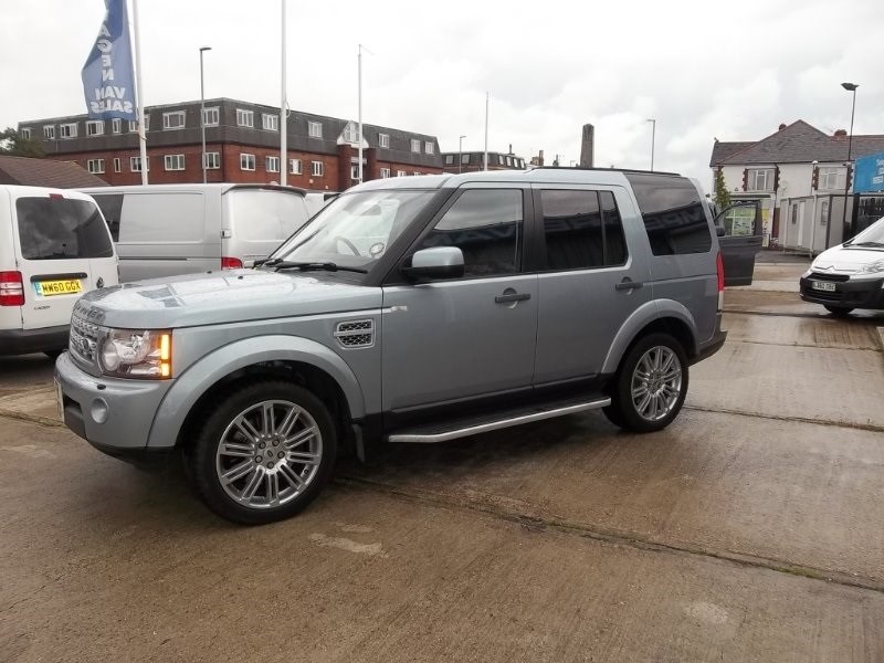 Land Rover Discovery Listing Image