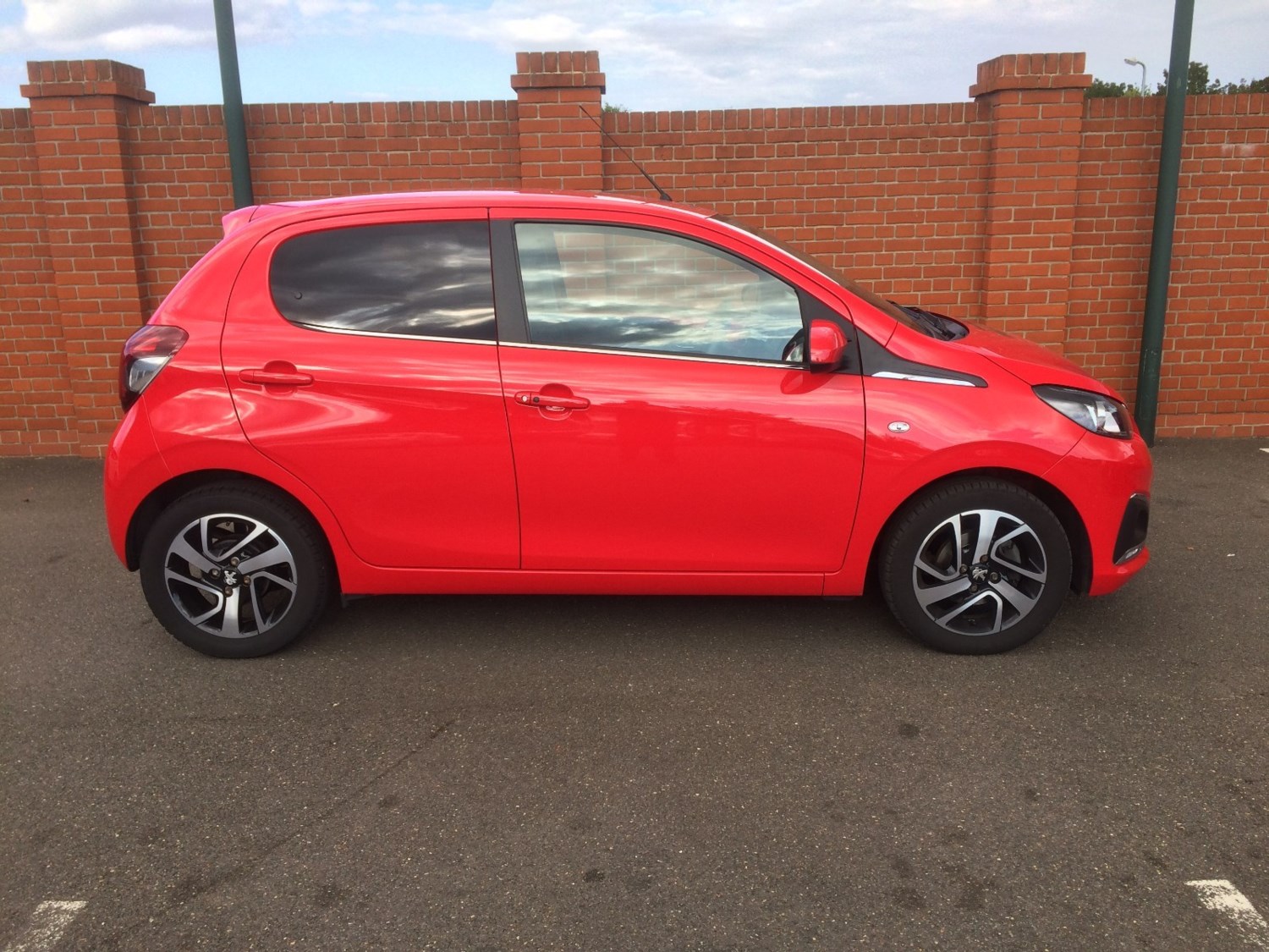 Peugeot 108 Listing Image