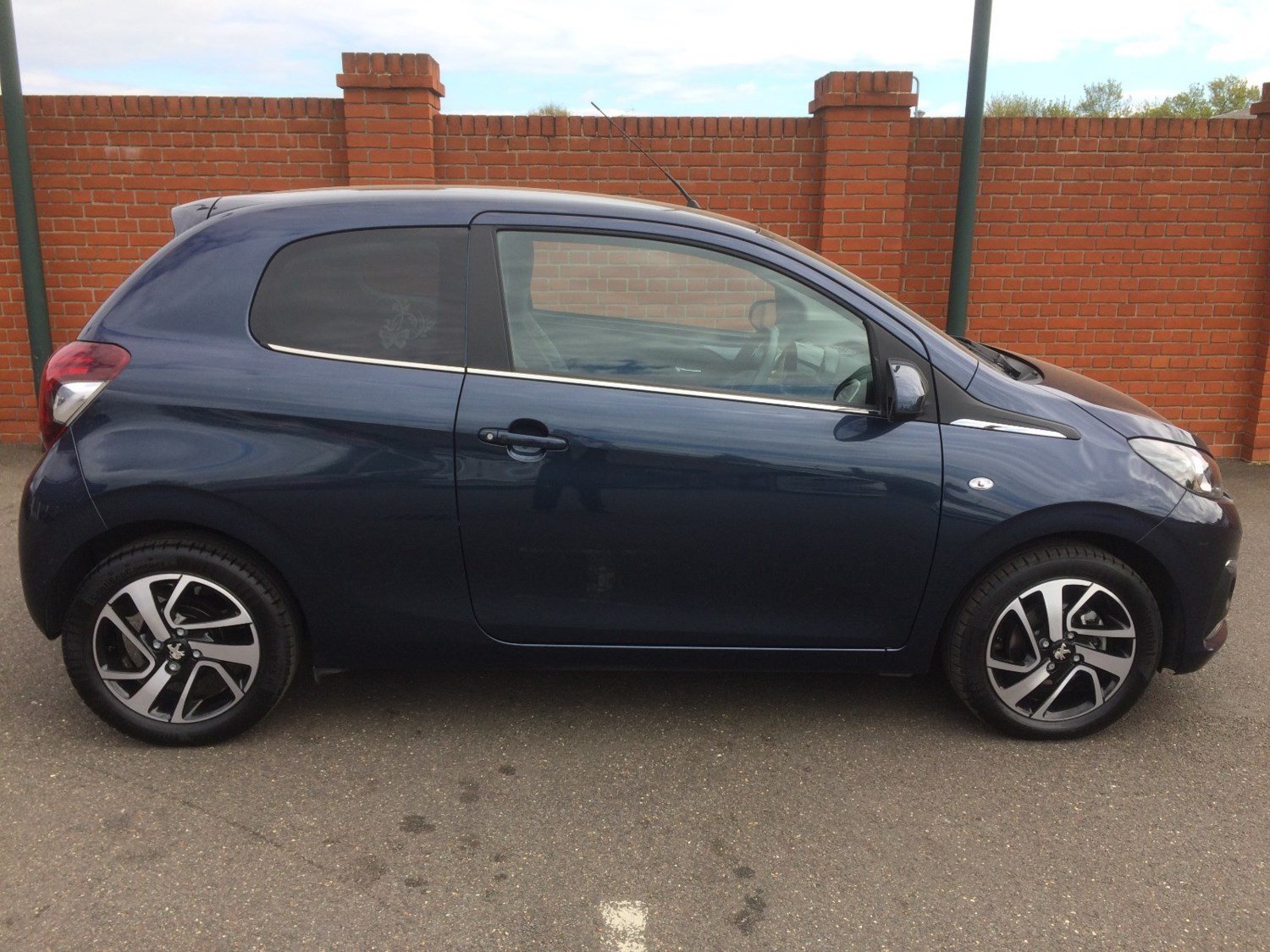 Peugeot 108 Listing Image