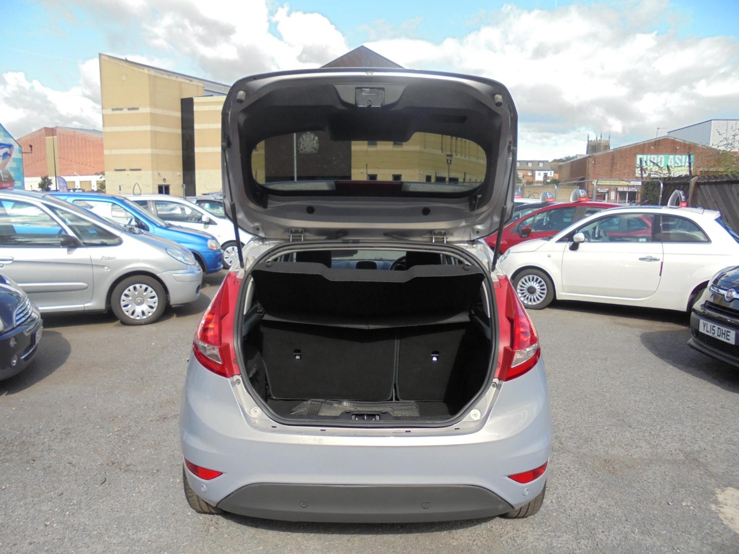 Ford Fiesta Listing Image