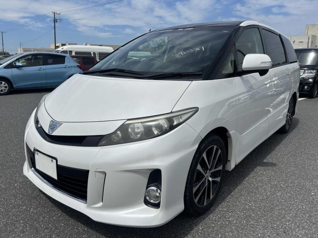 Toyota Estima Listing Image