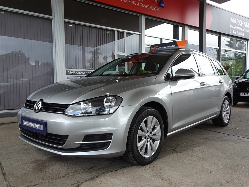 Volkswagen Golf Listing Image