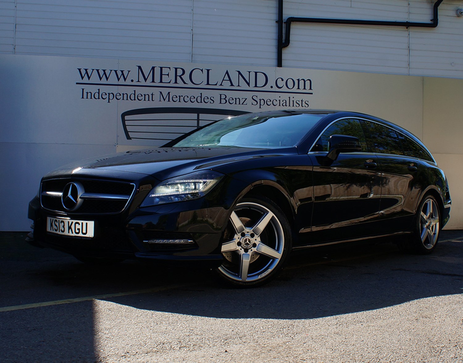 Mercedes-Benz CLS Listing Image