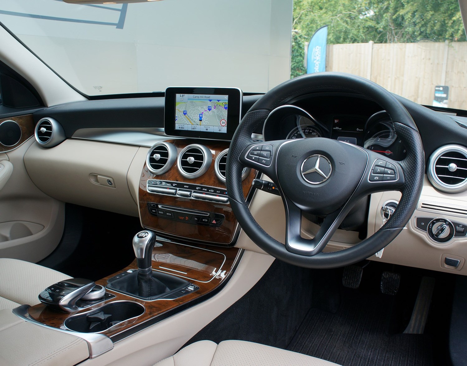 Mercedes-Benz C-Class Listing Image