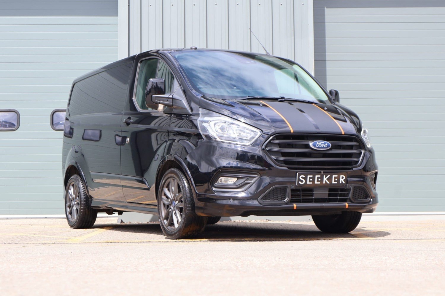 Ford Transit Custom Listing Image