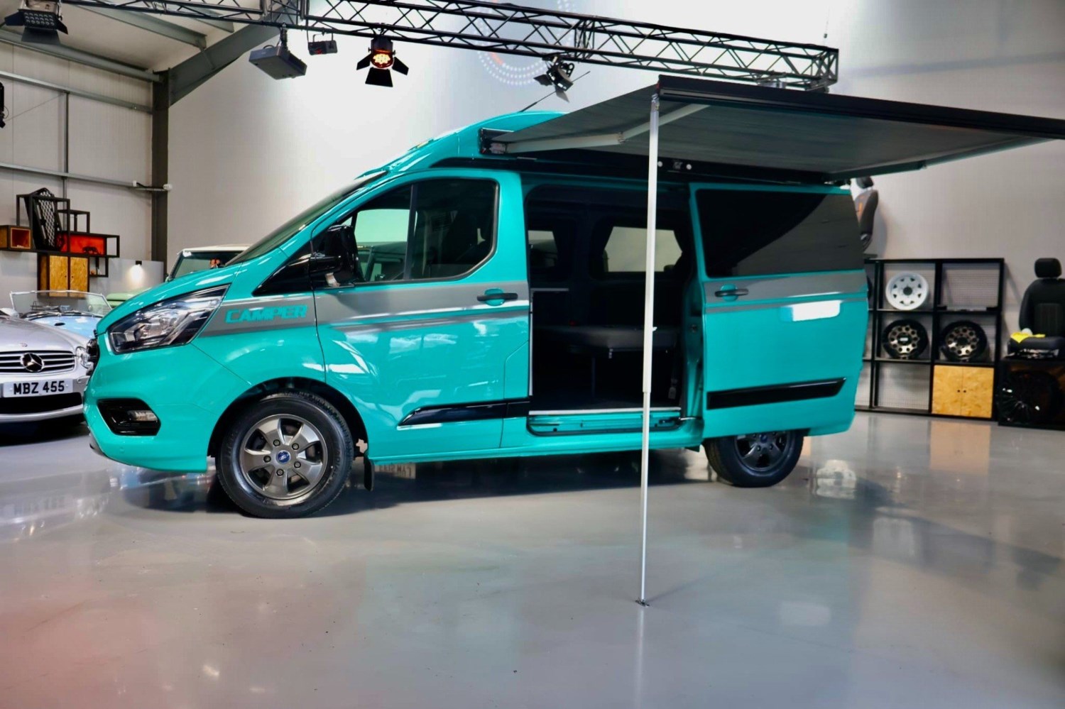 Ford Transit Custom Listing Image