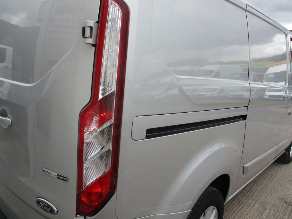 Ford Transit Custom Listing Image