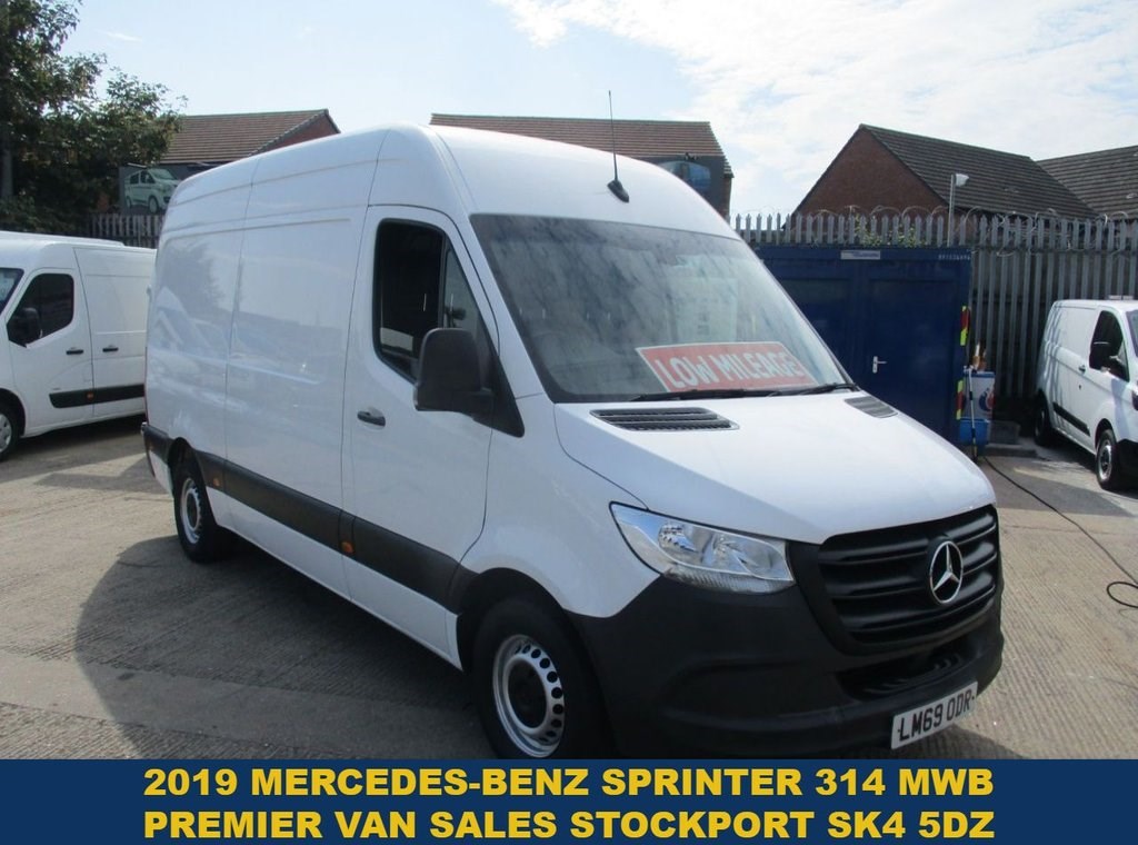 Mercedes-Benz Sprinter Listing Image