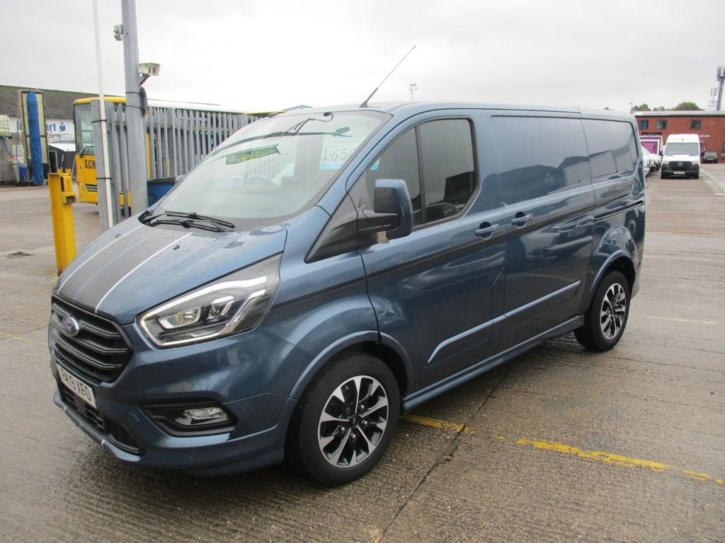 Ford Transit Custom Listing Image