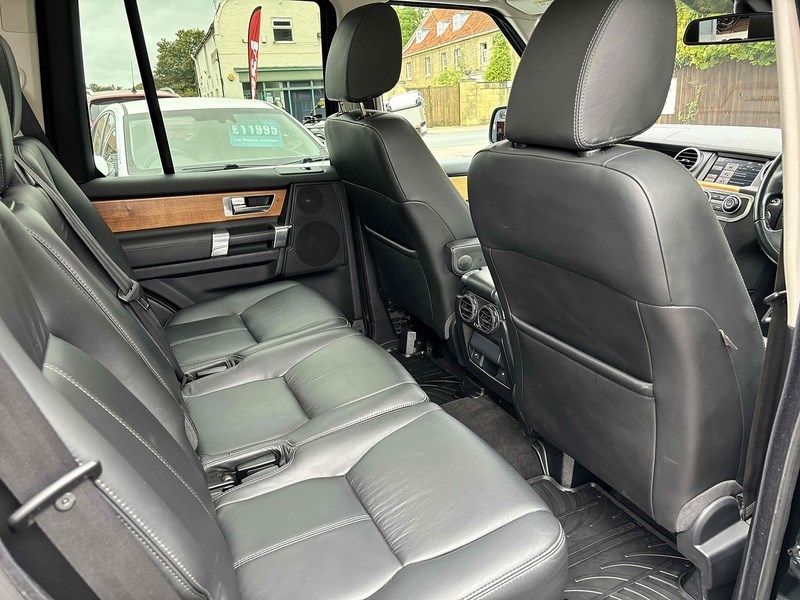 Land Rover Discovery 4 Listing Image