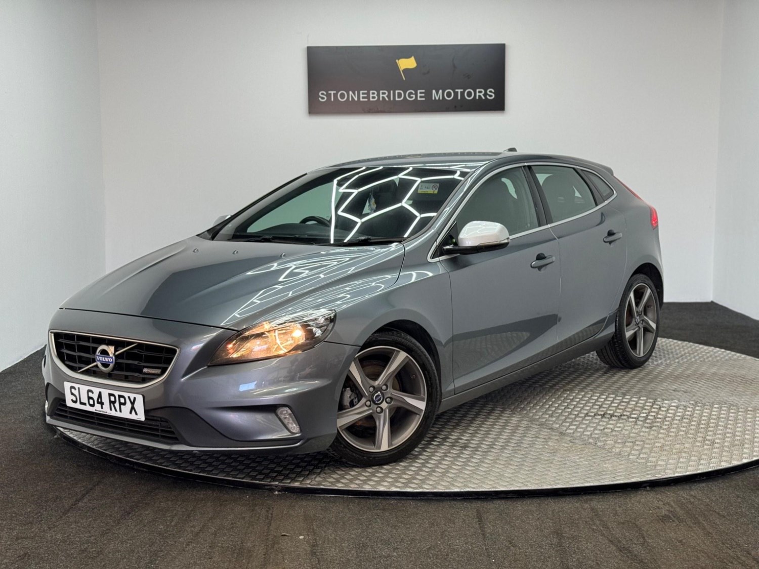 Volvo V40 Listing Image