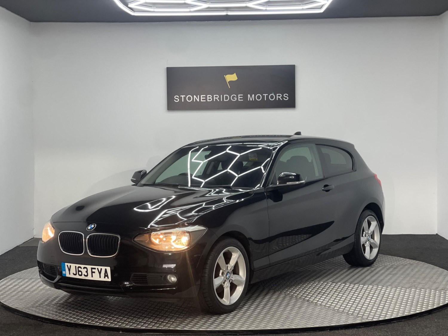 BMW 1 Series Listing Image