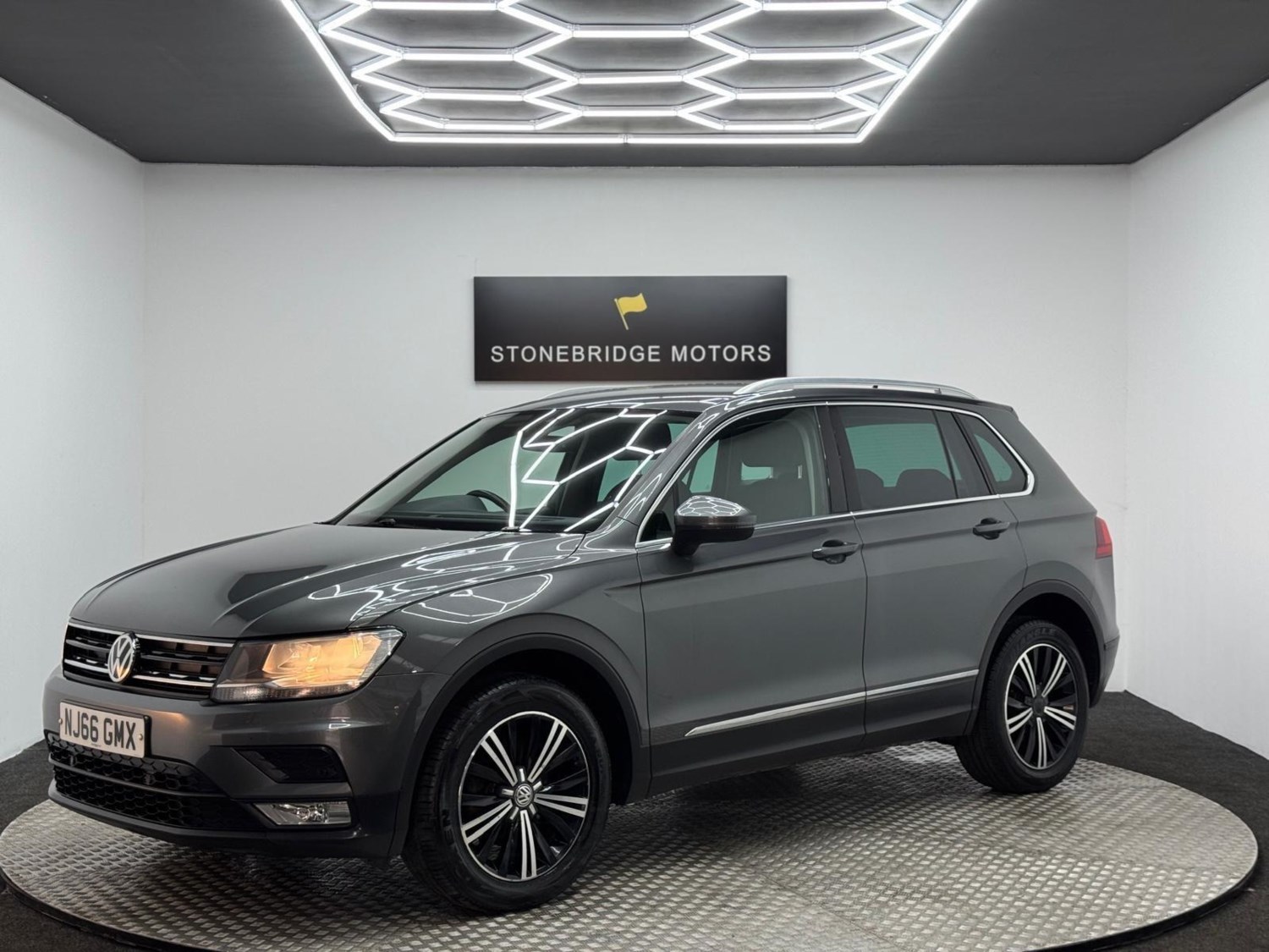 Volkswagen Tiguan Listing Image