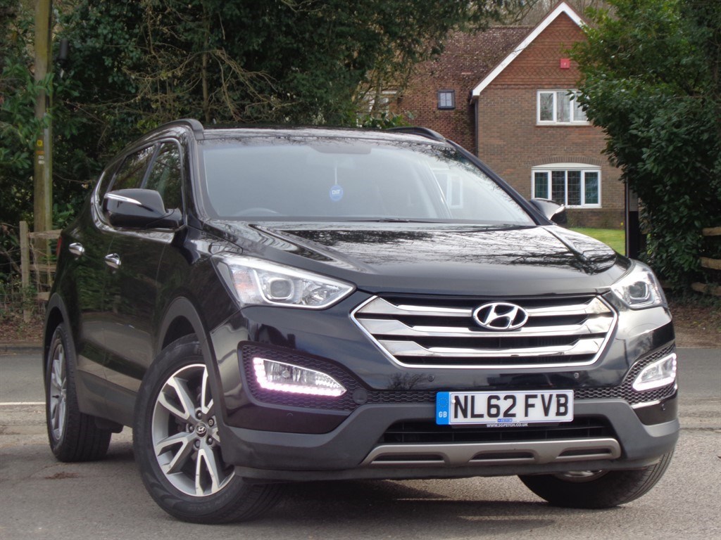 Hyundai Santa Fe Listing Image