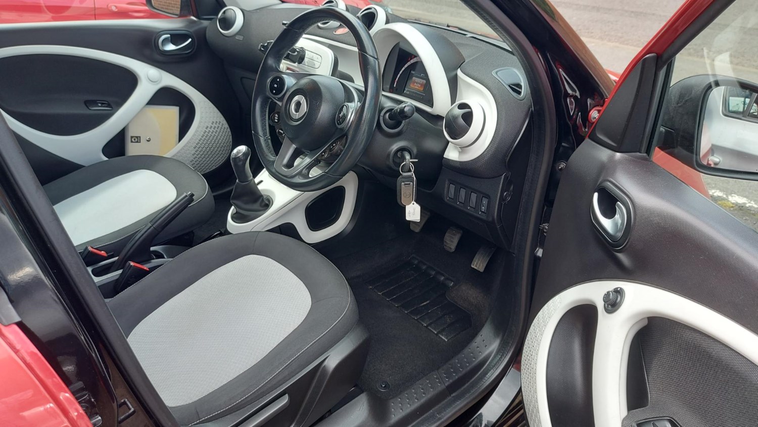 Smart forfour Listing Image