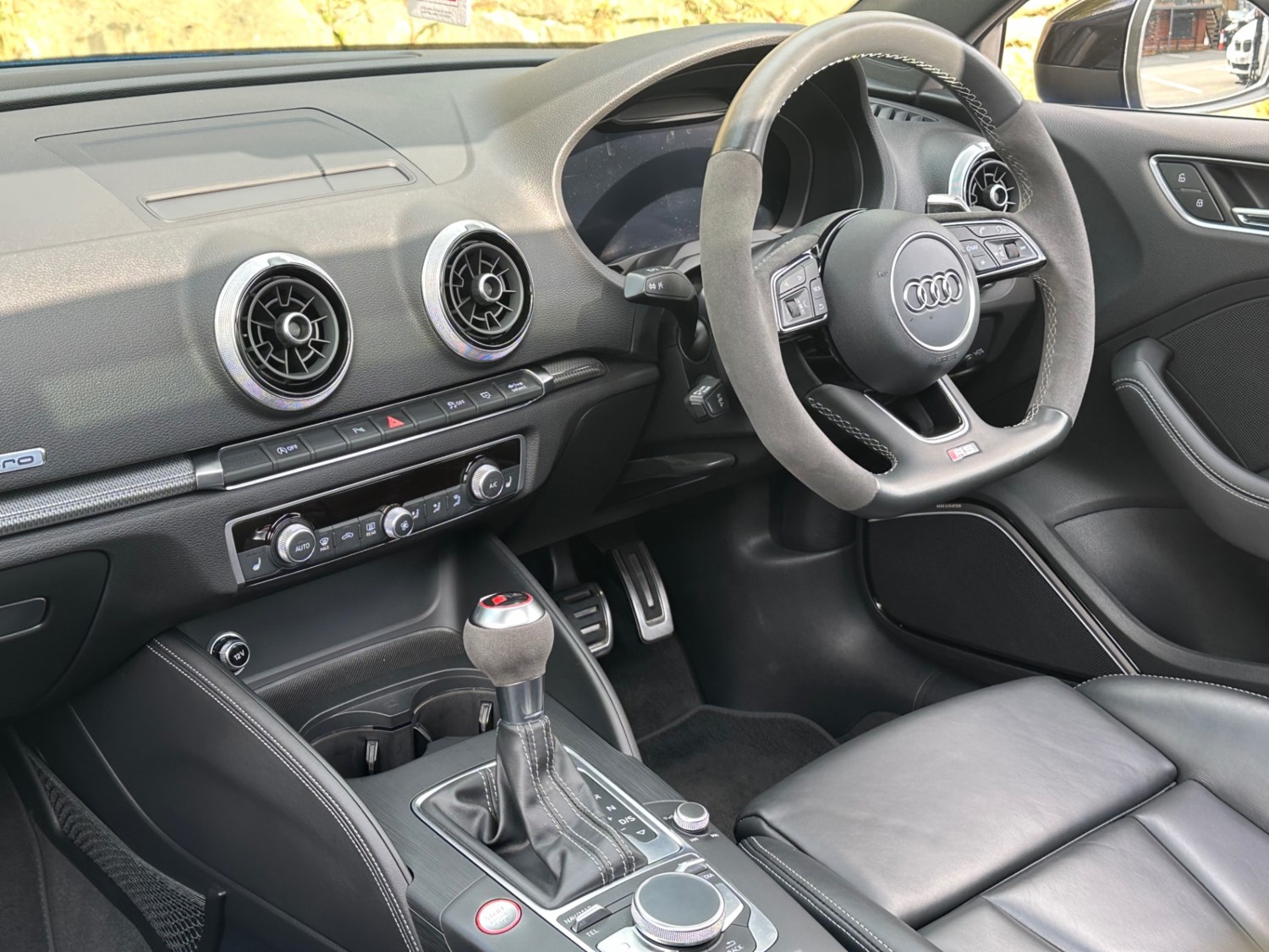 Audi RS3 Listing Image